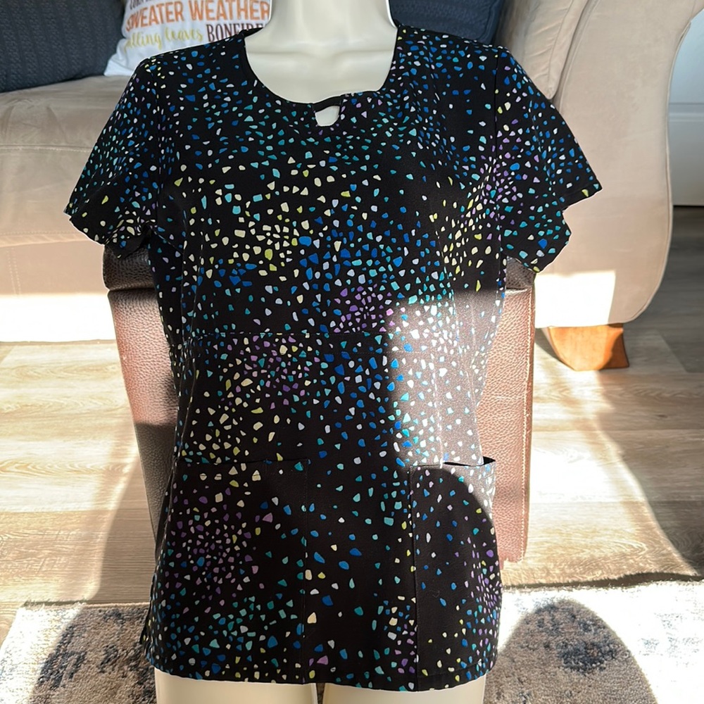 Runway by Cherokee size XS WOMENS SCRUB TOP